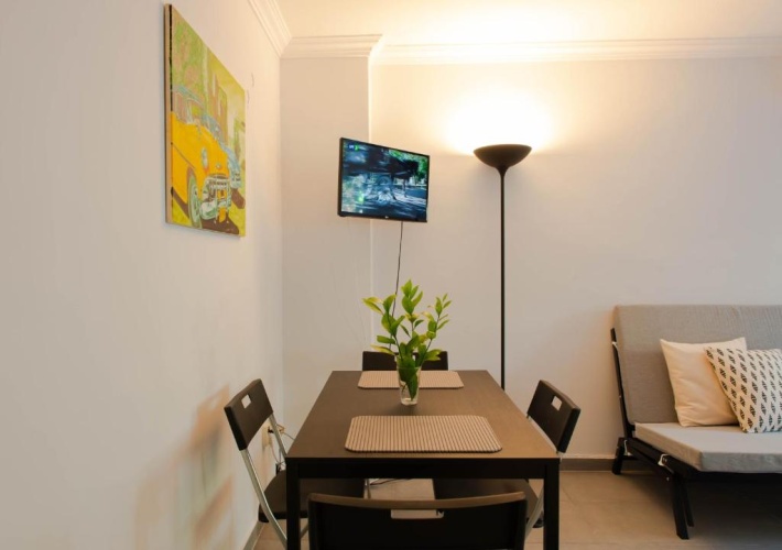 1 Bedroom Apartment