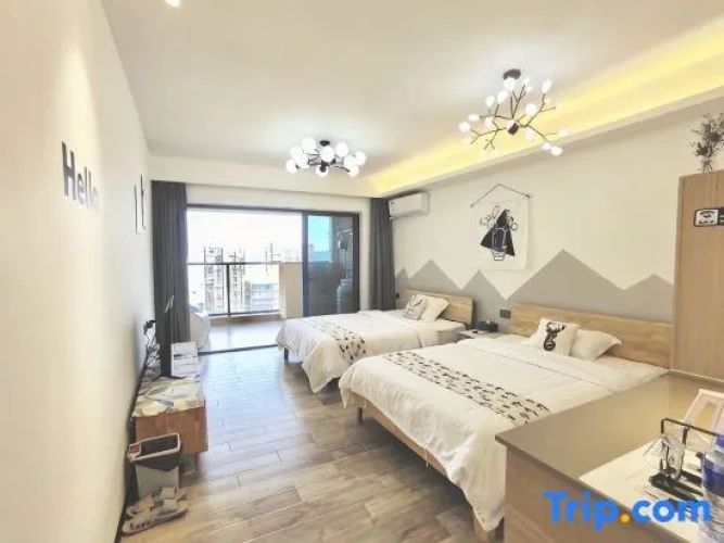 Standard Double room with partial ocean view