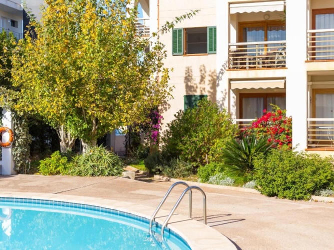 2 Bedrooms Apartment