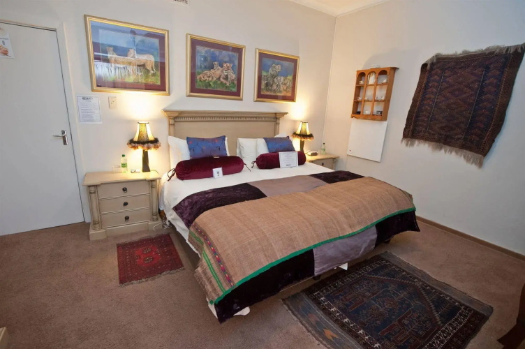 $@Flo-Ben Guest House