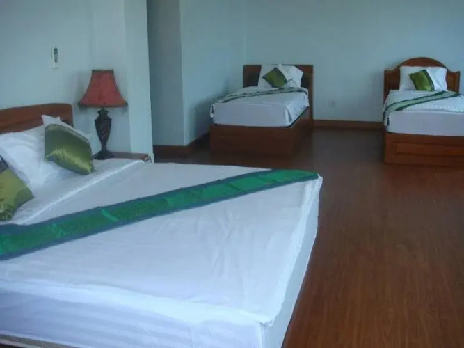 Golden Cherry Hotel