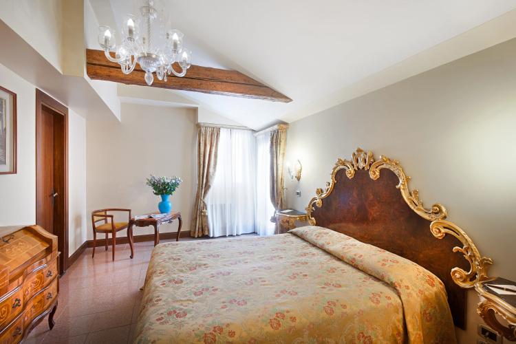 Hotel San Cassiano Residenza Depoca Ca Favretto photo 17