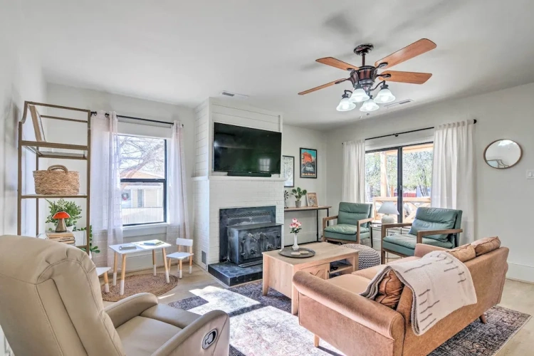 3 Bedrooms Cottage