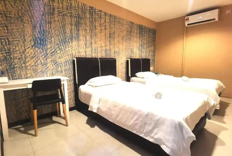 Standard Twin room