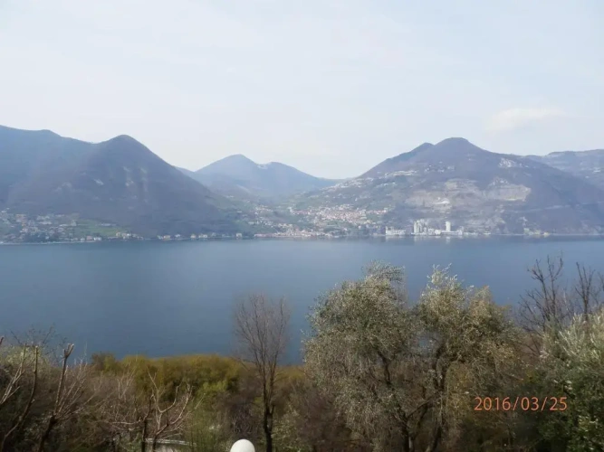 Apartment with balcony and with lake view