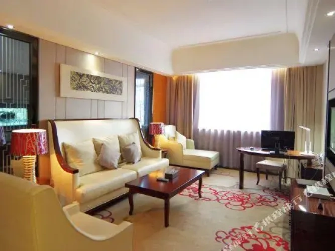 Deluxe Double Suite