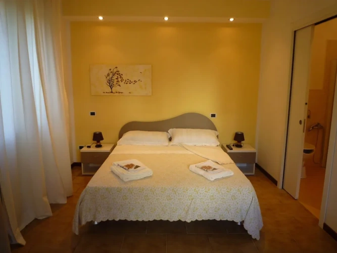 Classic Triple room with garden view