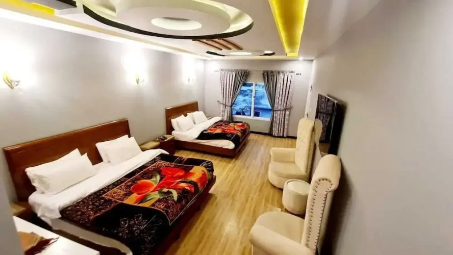 Markhor Hotel
