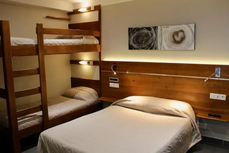 Standard Triple room