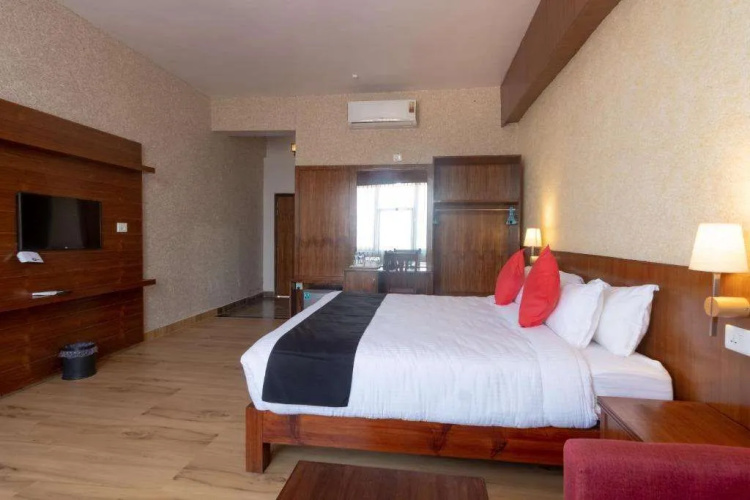 Seven Lakes Resort