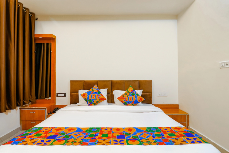 FabHotel Royal Vilas