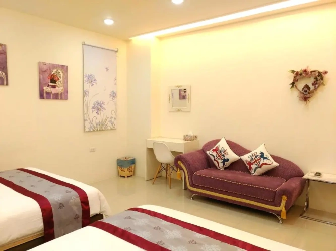 Standard Quadruple room with view