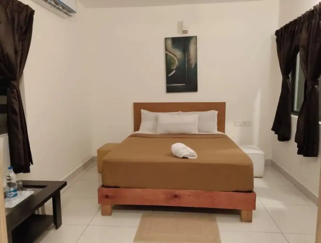 Standard Club room