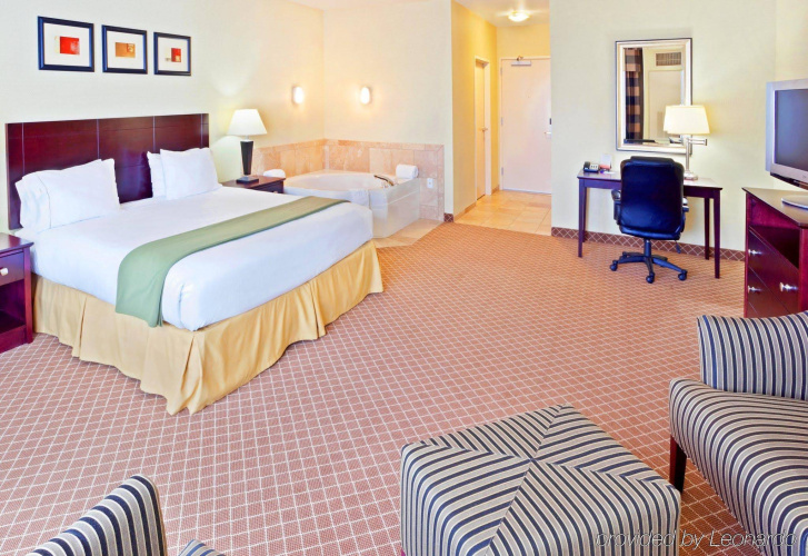 Holiday Inn Express Chehalis-Centralia by IHG