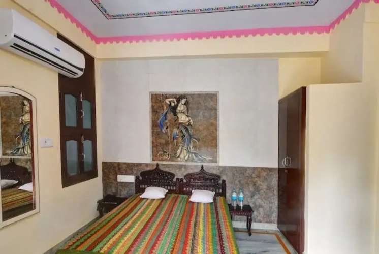 Hotel Raman Palace