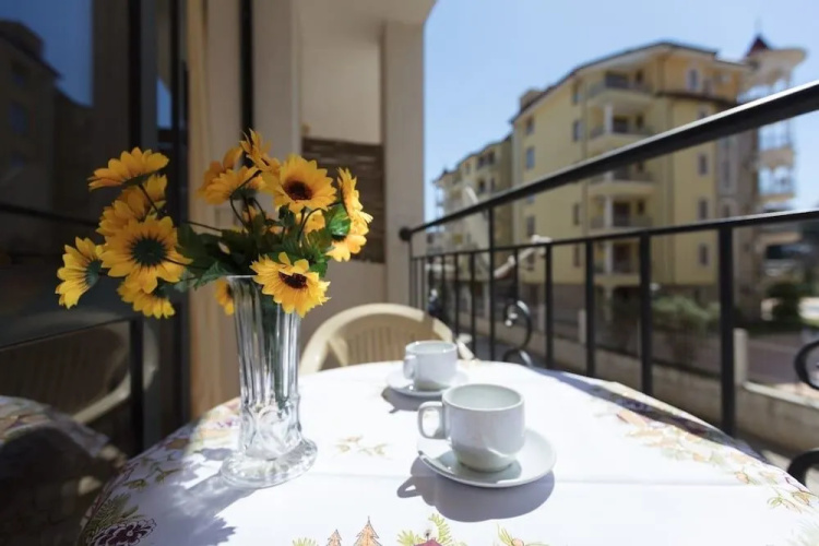 Cosy Studio with Kitchen & Balcony