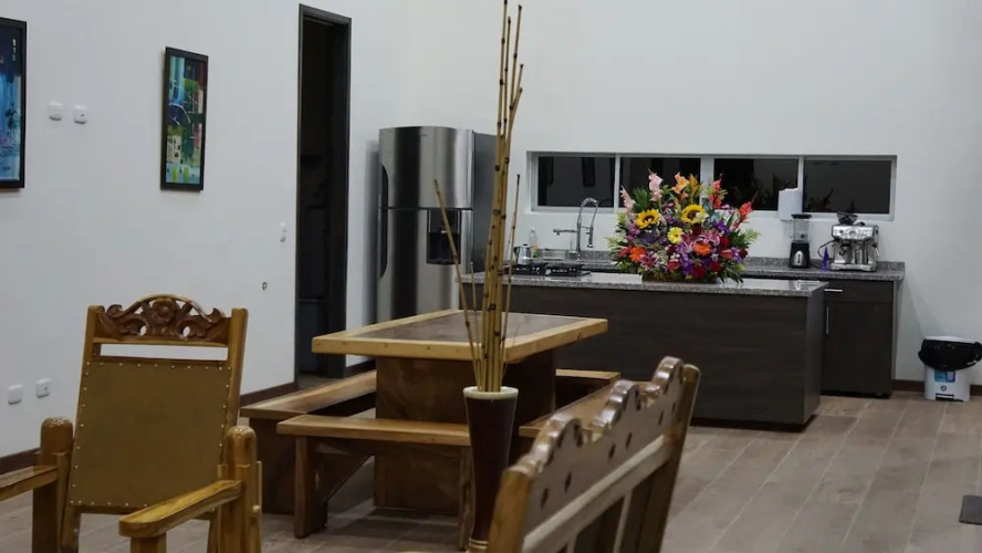 Villa Alejos