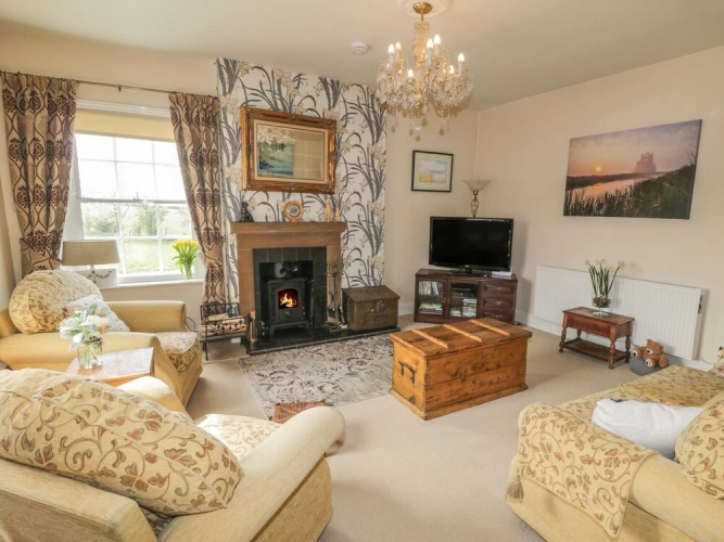 Apartment 7, Sneaton Hall