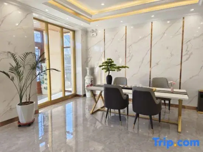Xinglongdu Hotel