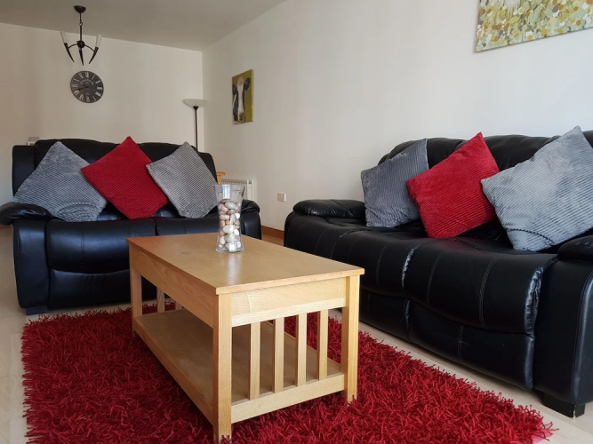 2 Bed 2 Bath City View Apartment