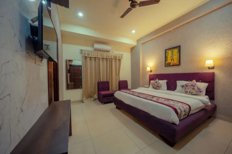 Hotel Hsr View Inn