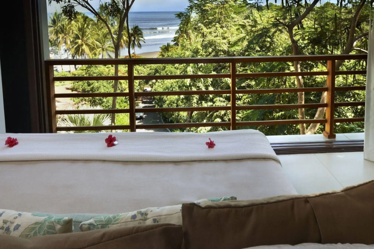 Las Flores Resort