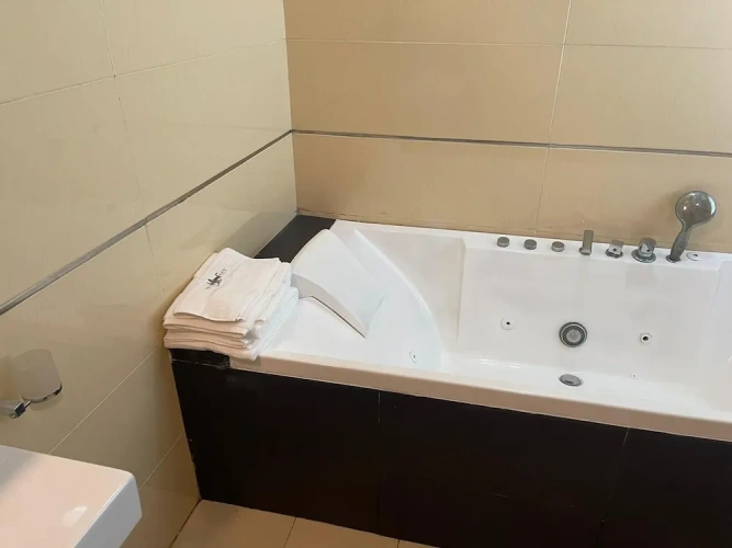 2 Bedrooms Apartment with pool view