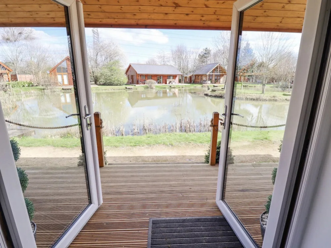 Lily-pad Lodge
