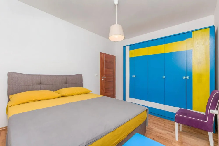 Apartment Mario