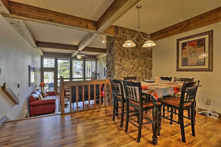 2 Mi to Lake Dillon: Spacious Condo w/ Mtn Views