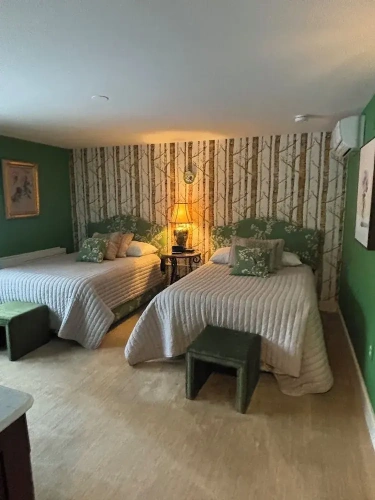 Classic Quadruple room