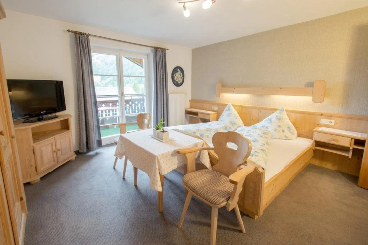 Ferienwohnung Pension Tirol