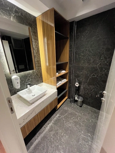 1 Bedroom Suite