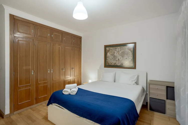 Carcavelos Modern Apartment by Homing
