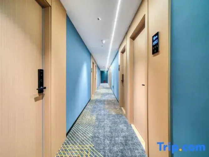 Yiwu Shunlong Hotel (Yiting Branch)