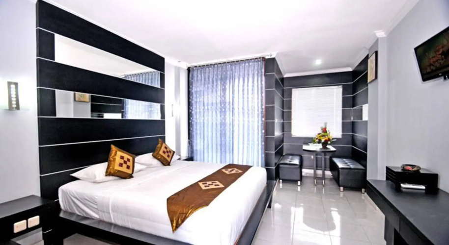 Arya Hotel and Spa