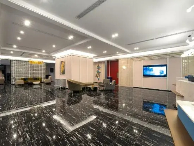 McQueen Hotel