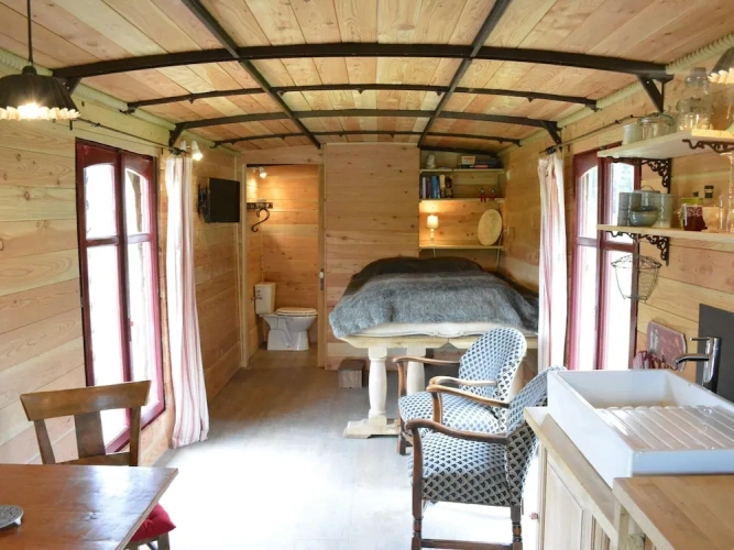 Cozy Mobile Home in Vresse-sur-Semois with Terrace