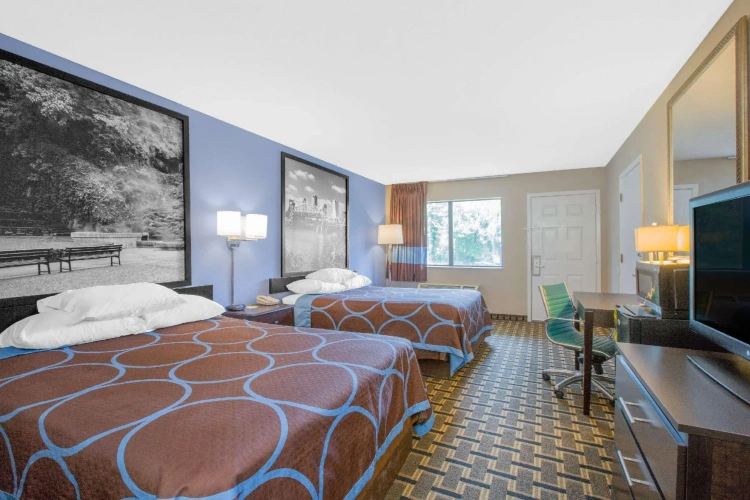 Standard Quadruple room