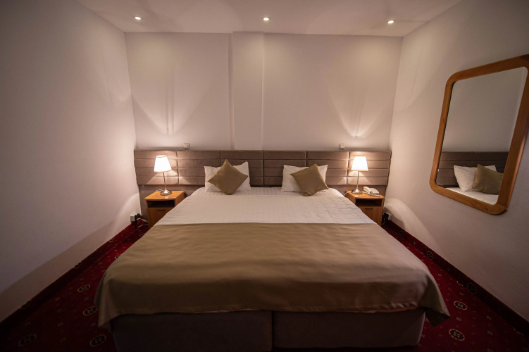Hotel Queen Vera