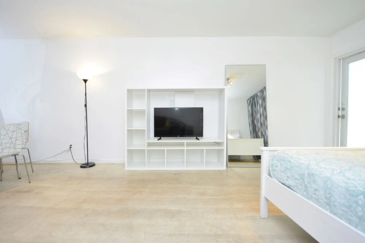 Art Deco Studio Apartments
