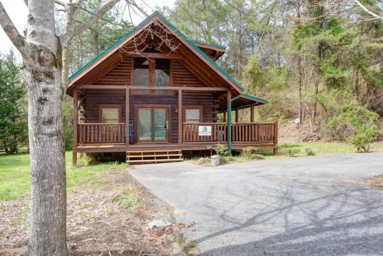 2 Bedrooms Cottage