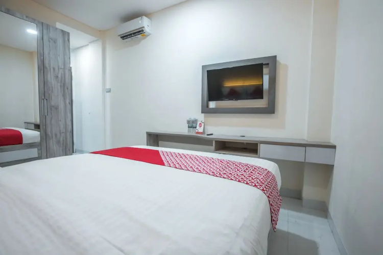 Residence Khoe by OYO Rooms