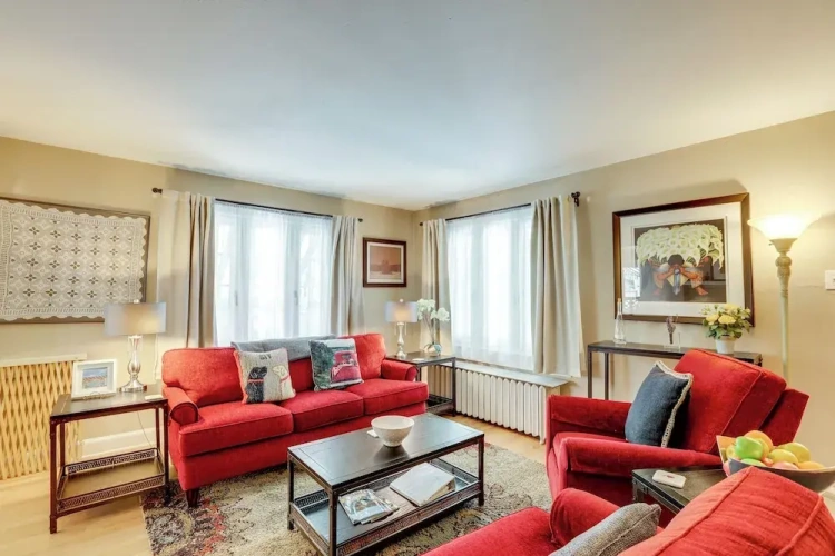 2 Bedrooms Cottage