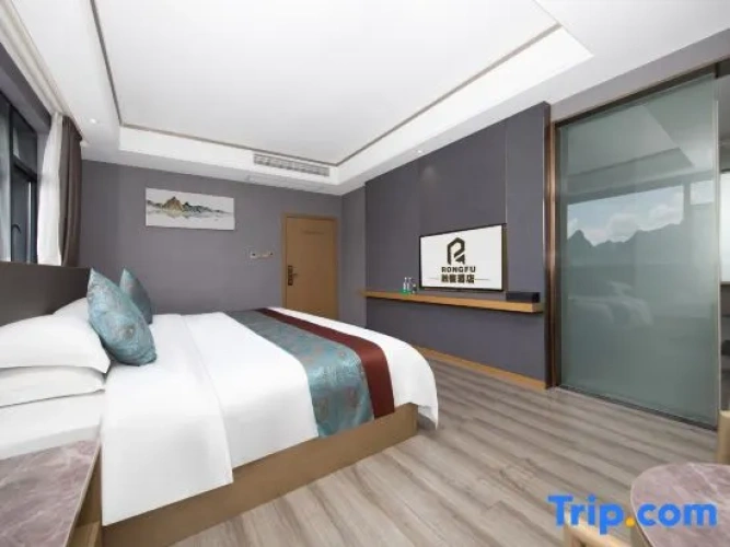 Standard Double room with river view