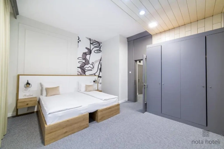 Deluxe Double Suite