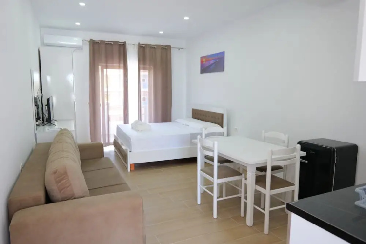 Lux Apartments