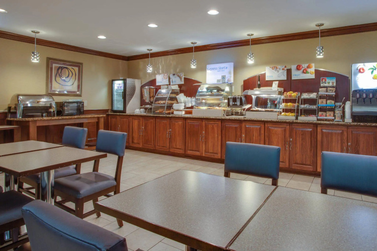 Holiday Inn Express Washington DC East - Andrews AFB photo 22