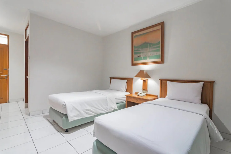 Hotel Yehezkiel Surapati