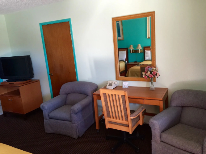 Klamath Motor Lodge